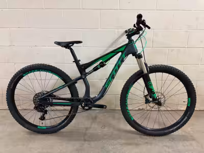 Fully carbon Scott mountain bike -SLX brakes -SRAM GX 1x11 drivetrain -Fox 32 front fork -Scott twin...