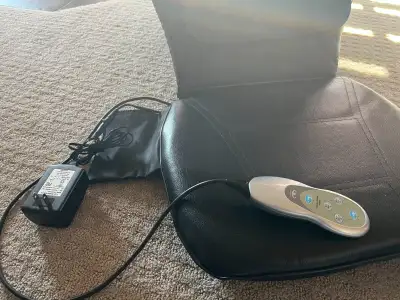 A deep-kneading, shiatsu massage cushion from Winplus. Never used – in brand new condition. Used for...