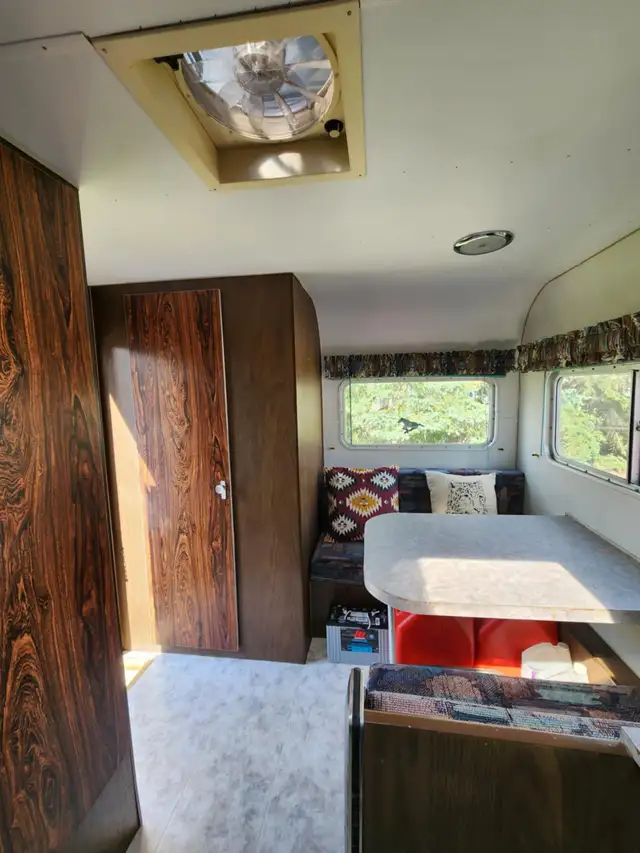 1974 DODGE SPORTSMEN MOTORHOME in RVs & Motorhomes in Fort McMurray - Image 10