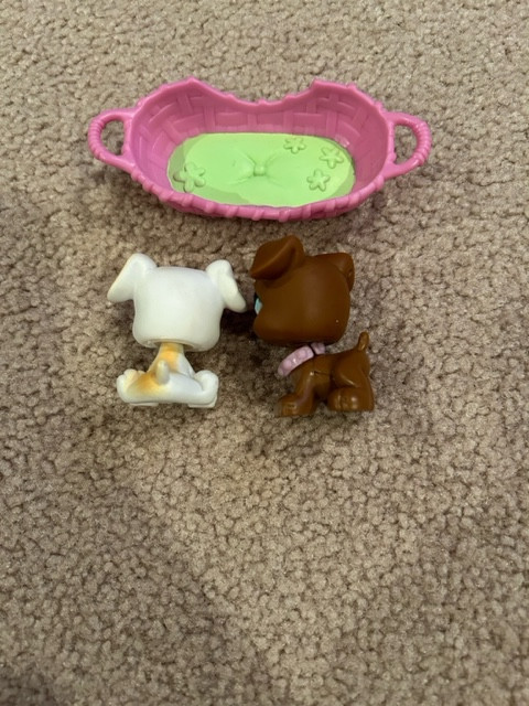 Littlest Pet Shop Pet Pair Boxer Dogs #83 and #84 in Toys & Games in Leamington - Image 3