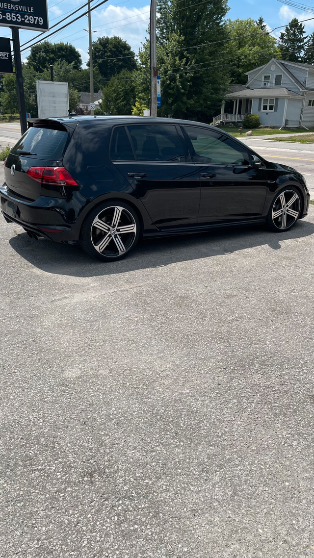 2016 Volkswagen Golf R in Cars & Trucks in Markham / York Region - Image 3