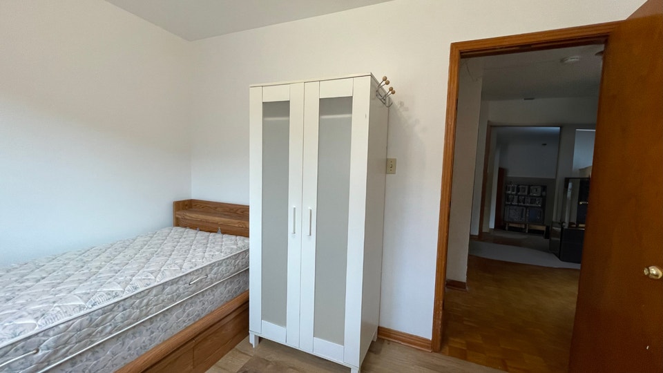 one of three rooms, not basement, $750 4