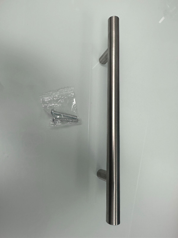 Contemporary metal cabinet pull handle - Brushed nickel in Hardware, Nails & Screws in London - Image 3