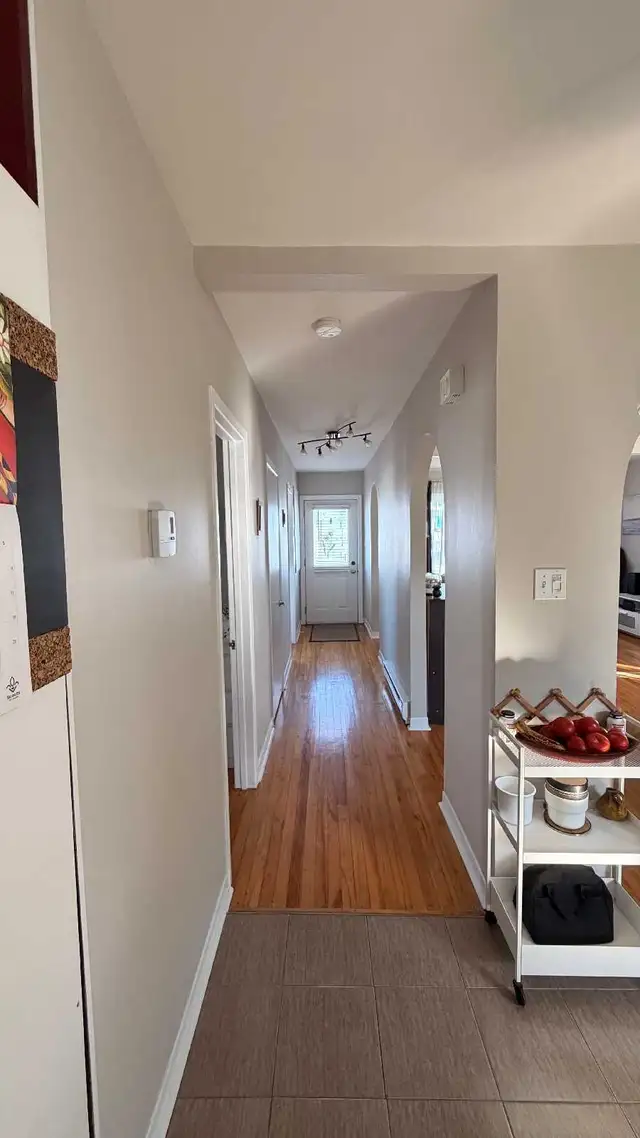 Cession de bail – 4 ½ à Saint-Hubert , 2 étage duplex in Long Term Rentals in Longueuil / South Shore - Image 3