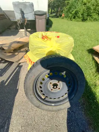 205/55R16 Rims have 4 bolt pattern