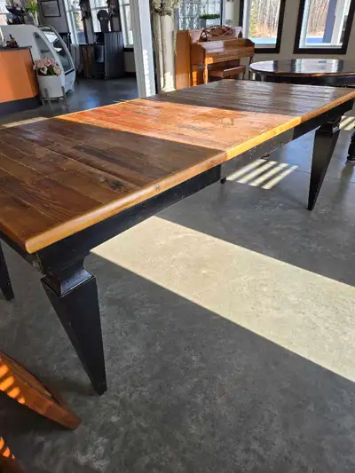 Sturdy table, View more