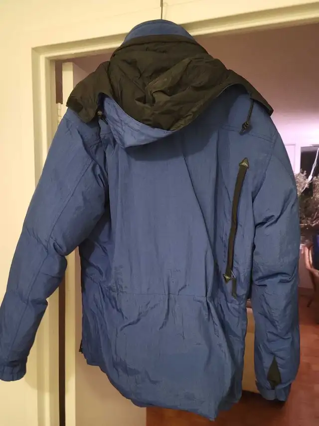 goosedown winter coat ski jacket in Men's in City of Montréal - Image 3
