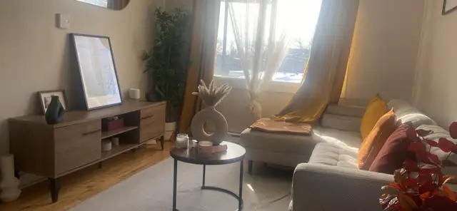 Chambre à louer dans un 4 et 1/2