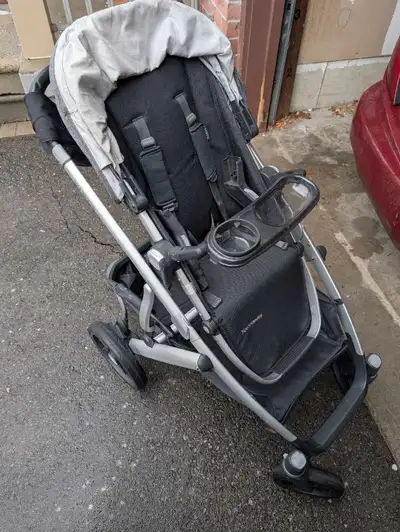 Uppababy Vista v2 (with Bassinet) + Umbrella Stroller, View more