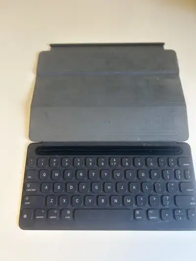 Apple Smart Keyboard, View more
