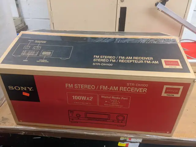 SONY Recevier in Stereo Systems & Home Theatre in Markham / York Region - Image 4