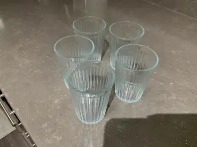 Drinkware  5 glasses