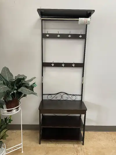 Des étagères/ Shelves/ Bibliothèques/ bookcases en liquidation, View more
