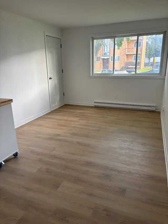 2 1/2 Renovated and All-Inclusive Apartment in Ste-Foy Available Immediately