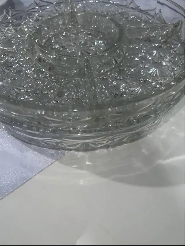 Glass dish477739907569438722