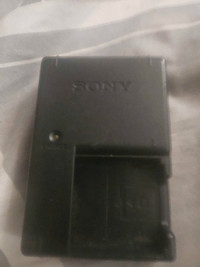 Sony Battery Charger BC-CSGB