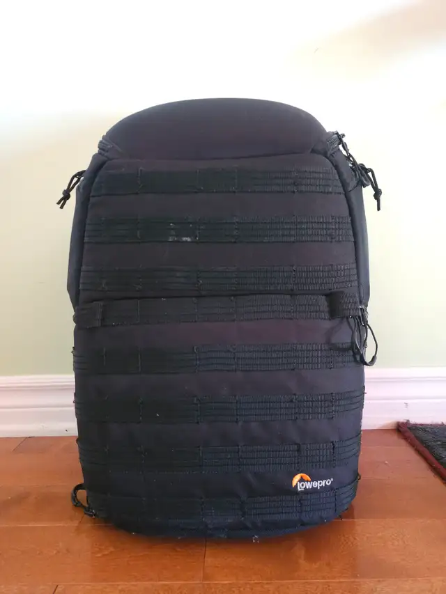 Lowepro ProTactic 450 AW I Backpack in Cameras & Camcorders in Laval / North Shore - Image 2