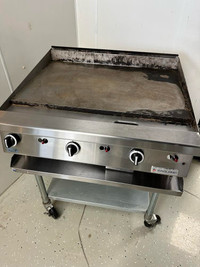Garland  48" Natural Gas Griddle With Thermostatic Control 
