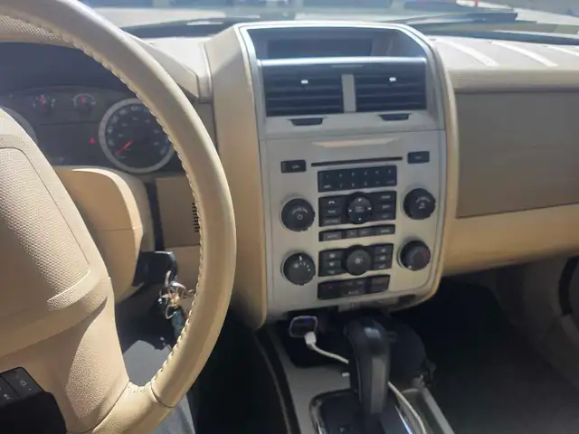 Ford Escape 546142103788605441