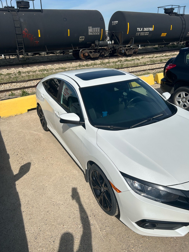 2019 Honda Civic Sport in Cars & Trucks in St. Albert - Image 2