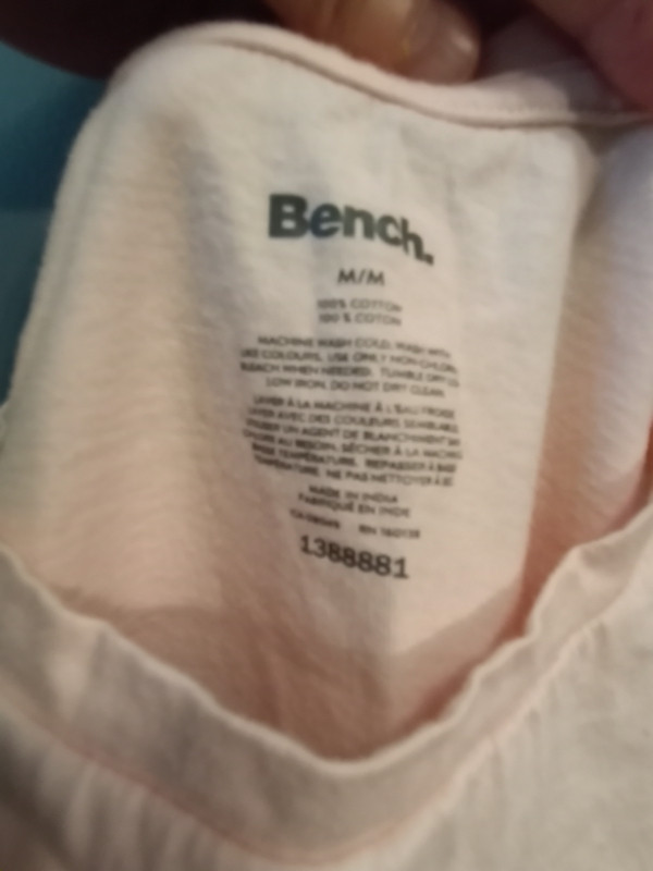 Set of four women's BENCH t-shirts  Arnprior in Women's - Tops & Outerwear in Renfrew - Image 4