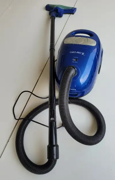Vacuum Euro-Pro 1200 Wats