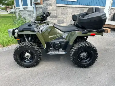 2018 Polaris sportsman 4x4 non EPS. (4000kms) (276hrs) Well maintained - everything works as it shou...
