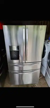 Whirlpool 36 inch w fridge bottom freezer ice water dispenser