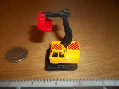 514-247-8483- communiqué Matchbox Excavator 1980 Thailand