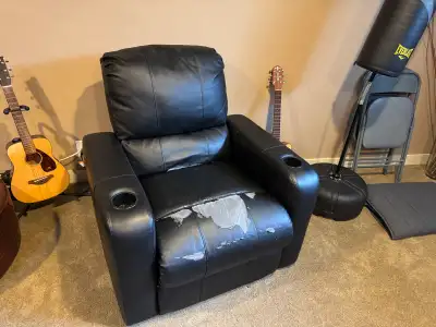 4 Home Theatre Recliner Chairs , View more