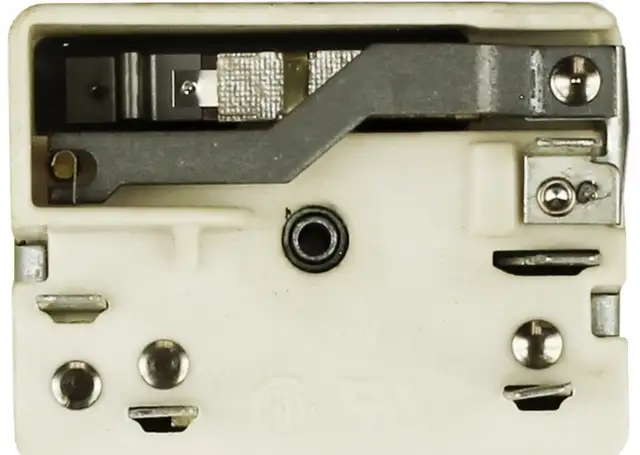 OEM Samsung Stove Single Switch DG44-01001A in Stoves, Ovens & Ranges in Markham / York Region - Image 4