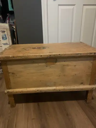 Beautiful antique chest drawer