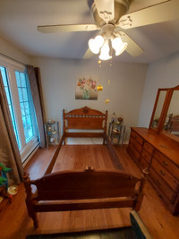 Wooden Antique Twin bed 