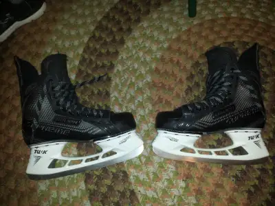 Bauer Supreme 160 LE Ice Skate - Senior size E7, View more