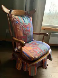 Chaise berçante antique