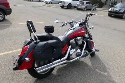 EXCELLENT CONDITION – Always stored in heated garage for the winter ASKING $9,995.00 NO GST Hardly r...