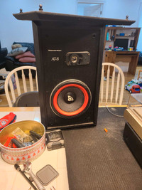 Cerwin Vega At-8 caisses de son speakers