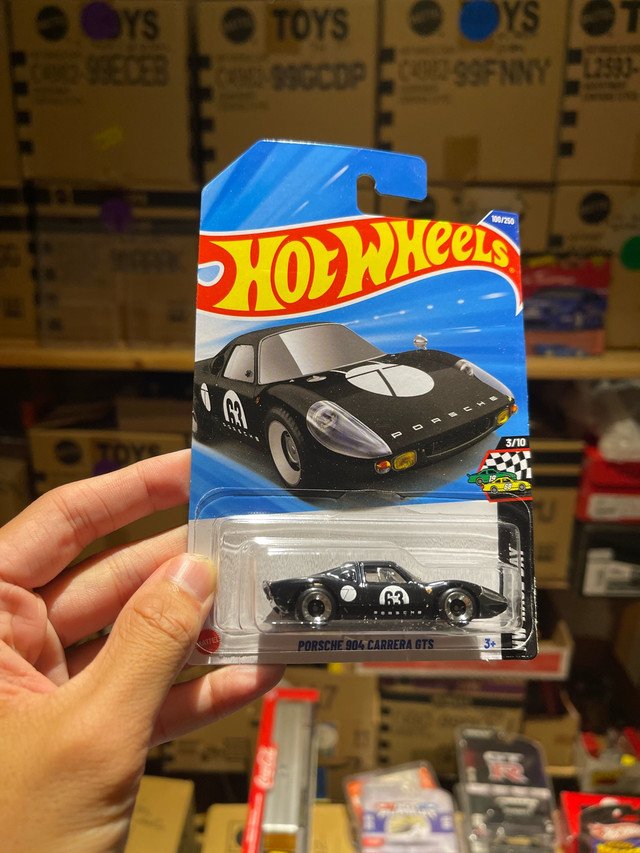 Hot wheels Porsche 904 Carrera GTS Black Le Mans Racecar in Arts & Collectibles in Markham / York Region