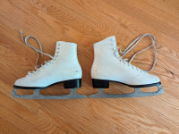 Skates size 7