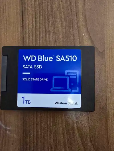 Hard drive 1TB SSD Western Gigital for sale $90 , View more