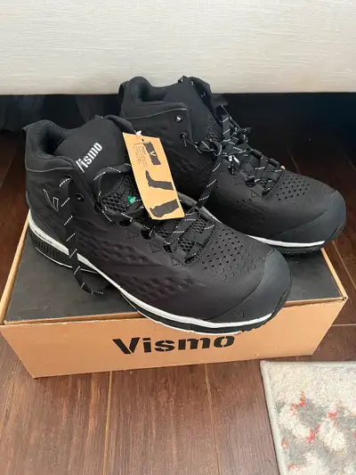 Brand New Safety Shoes for only $ 90, View more