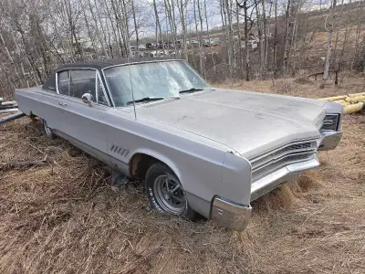1968 Chrysler 300 2dr hard top 440 4 barrel , .darn solid car good builder. 780 307 4879