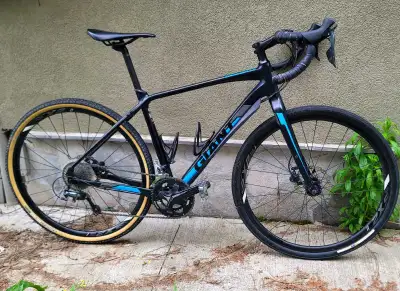 GIANT TOUGHROAD Gravel HYDRAULIC , View more