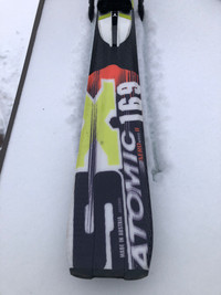 Atomic  sx 12 Skis  169cm look up the reviews!!
