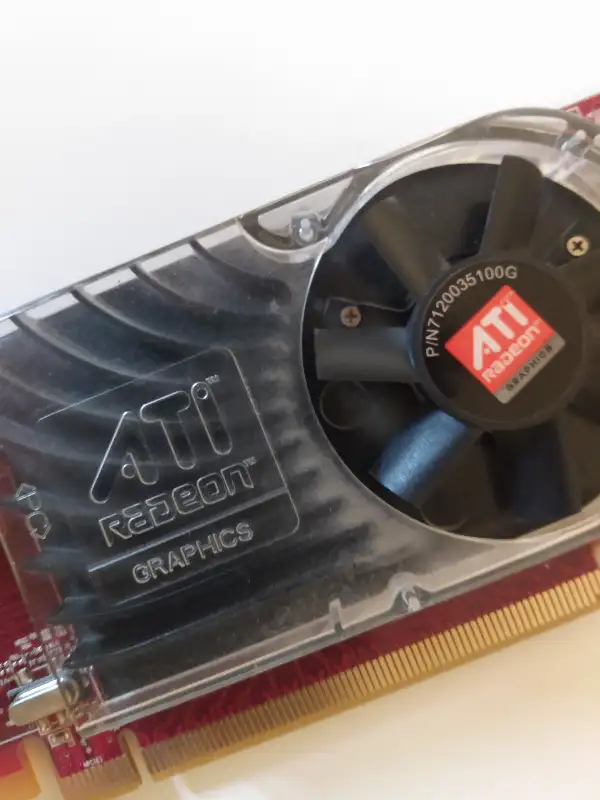 ATI Radeon Graphics Card P/N 7120035100G63373408877825122