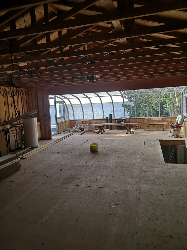 Coteau Beach Lakefront Cabin on Lake Diefenbaker Houses for Sale