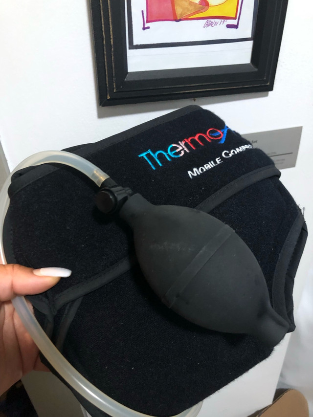 Mobile Compression Wrap with Cold Gel Packs in Health & Special Needs in City of Toronto