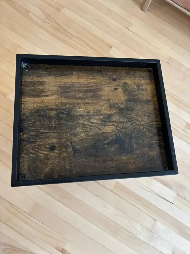 Meuble d’appoint / table de chevet style industriel in Other Tables in City of Montréal - Image 4