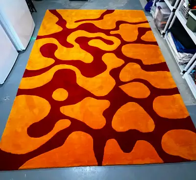 NEW UNUSED Hand Tufted Area Rug 7x10 (paid $1k), View more