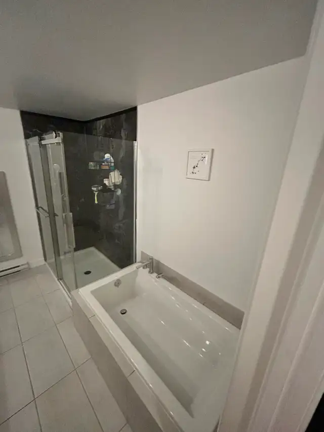 Grand Condo à louer 4 et demi - Rue de Coutances - Lévis in Long Term Rentals in Lévis - Image 7